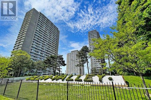 ph08-715 Don Mills Road, Toronto (Flemingdon Park), ON, M3C1S5 | Card Image