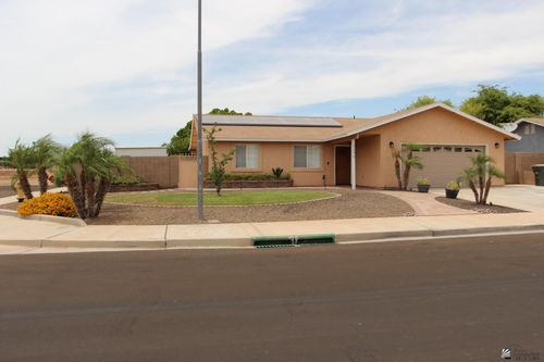 2090 S 44th Dr, Yuma, AZ, 85364-5886 | Card Image