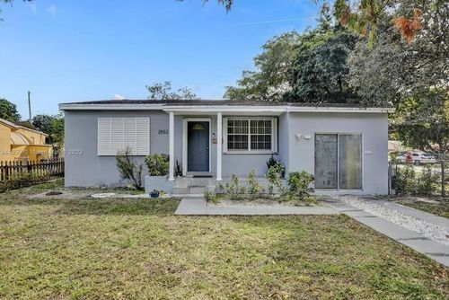 2552 Wiley St, Hollywood, FL, 33020-5852 | Card Image