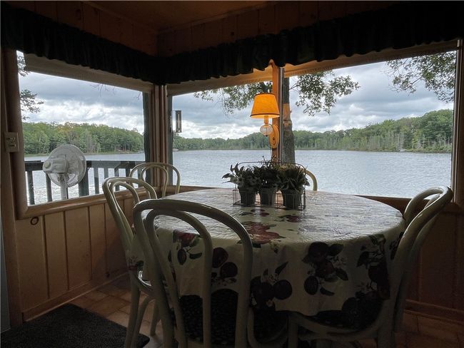 Dining | Image 19