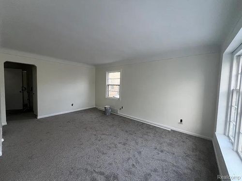 18517 Heyden St, Detroit, MI, 48219-3487 | Card Image