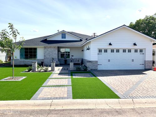 807 E State Ave, Phoenix, AZ, 85020-5047 | Card Image