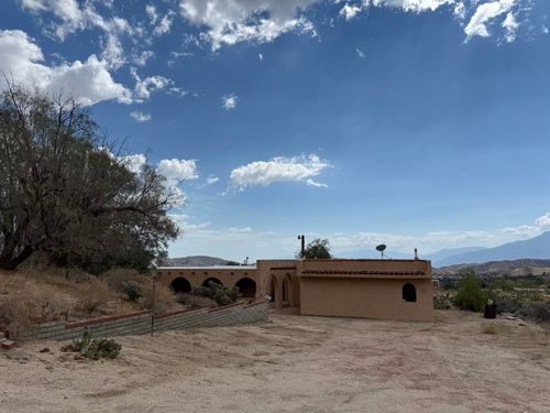 49191 Cedar Dr, Morongo Valley, CA, 92256-9762 | Card Image