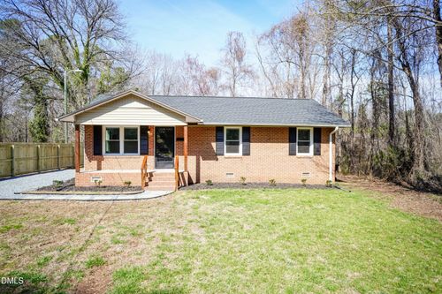 808 W Rose St, Sanford, NC, 27330-5137 | Card Image