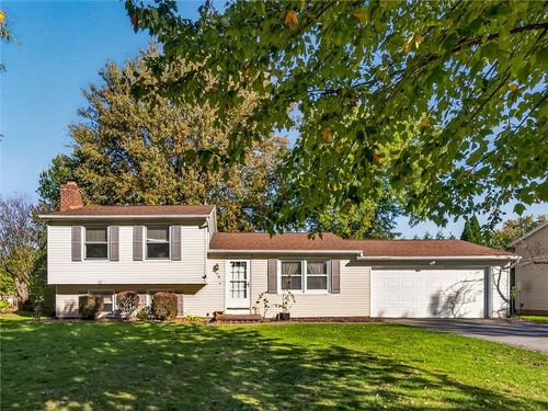 176 Drumcliff, Greece, NY, 14612 | Card Image