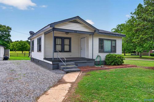 2921 Marguerite St, Hokes Bluff, AL, 35903-7666 | Card Image