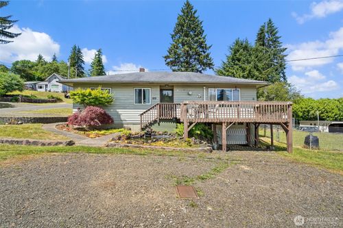829 Jackson Ave, Raymond, WA, 98577-3509 | Card Image