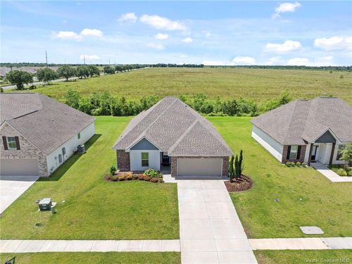 1824 Park Place Dr, Lake Charles, LA, 70607-7724 | Card Image