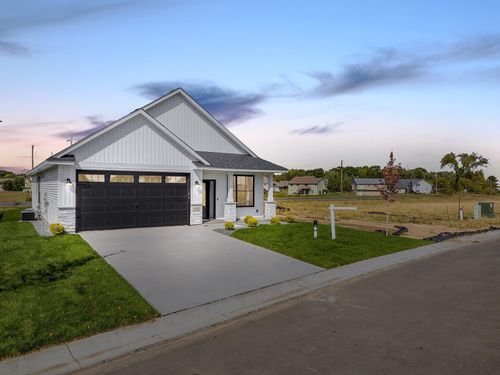 31706 Madison Rd, Lindstrom, MN, 55045-1002 | Card Image