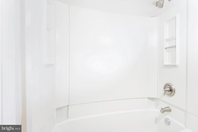 APT-304 - 8205 Whispering Oaks Way, Condo with 2 bedrooms, 2 bathrooms and null parking in GAITHERSBURG MD | Image 16