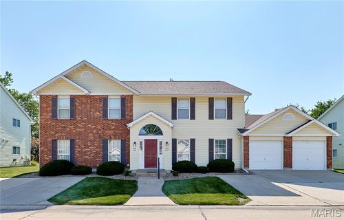 444 Cambridge Pl, Saint Peters, MO, 63376-5404 | Card Image