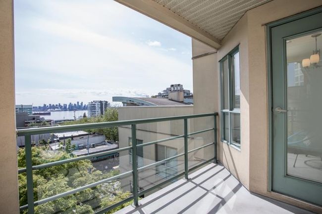 504 - 212 Lonsdale Avenue, Condo with 1 bedrooms, 1 bathrooms and 1 parking in North Vancouver BC | Image 3
