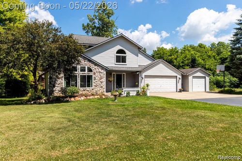 1398 Beaverbrook Dr, Holly, MI, 48442-8628 | Card Image