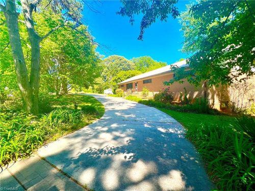 1347 N Main St, Mooresville, NC, 28115-2363 | Card Image