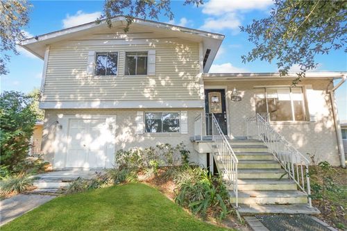 1613 Riviere Ave, Metairie, LA, 70003-4631 | Card Image
