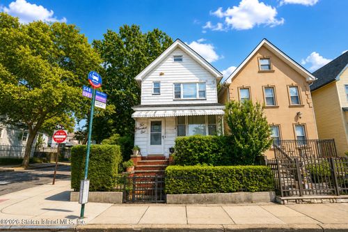 201 Nicholas Ave, Staten Island, NY, 10302-1110 | Card Image