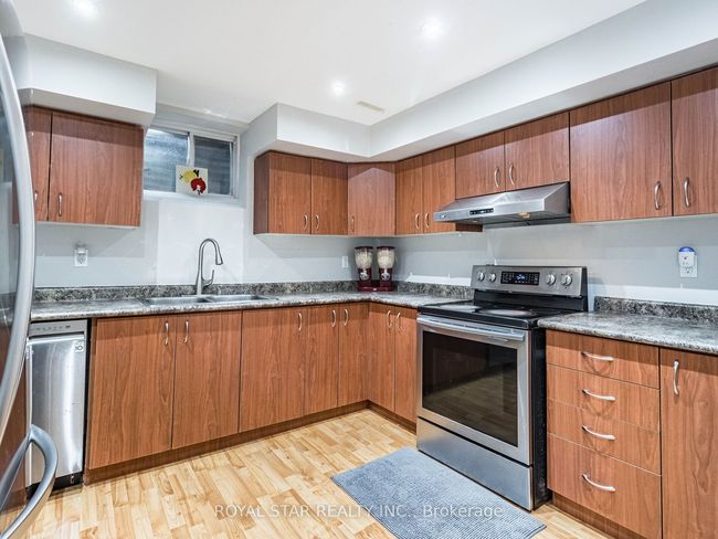 70 Colonel Bertram Rd, House other with 6 bedrooms, 5 bathrooms and 4 parking in Brampton ON | Image 31