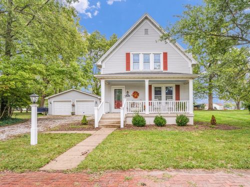 380 E Walnut St, Argenta, IL, 62501-8270 | Card Image