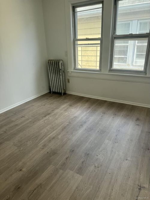 37-45 94th St, Jackson Heights, NY, 11372-7933 | Card Image