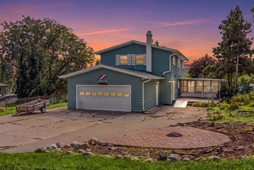 705 2nd Street S, La Crescent, MN, 55947 | Card Image
