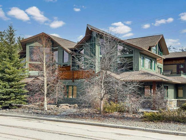 506 5 Avenue, Home with 4 bedrooms, 2 bathrooms and 4 parking in Canmore AB | Image 1
