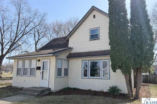 46 2nd St Ne, Madelia, MN, 56062-1416 | Card Image