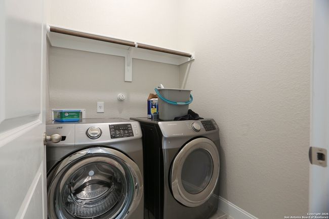 7927 Anza Run, House other with 4 bedrooms, 3 bathrooms and null parking in Boerne TX | Image 15
