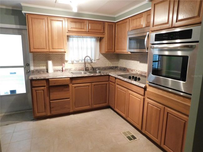 Kitchen | Image 5