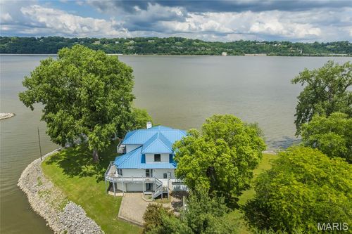 380 Yachtview Dr, West Alton, MO, 63386 | Card Image
