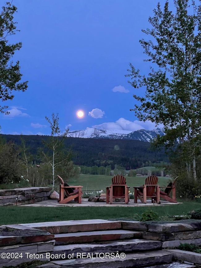 2815 Black Sheep Farm Rd, House other with 4 bedrooms, 5 bathrooms and null parking in Alta WY | Image 47