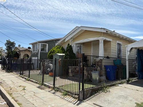7333 Weld St, Oakland, CA, 94621 | Card Image