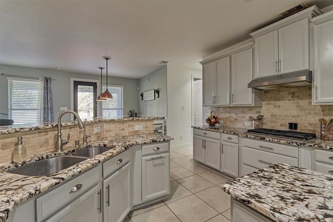 20210 Mariposa Blue Ln, House other with 6 bedrooms, 4 bathrooms and 3 parking in Cypress TX | Image 9