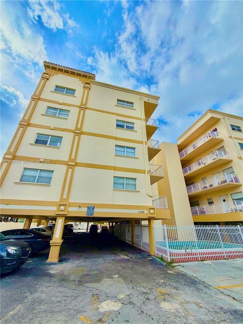 apt-d7-2008 Jackson St, Hollywood, FL, 33020-5053 | Card Image