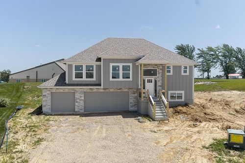 15580 Sheridan Ct, Basehor, KS, 66007-6600 | Card Image