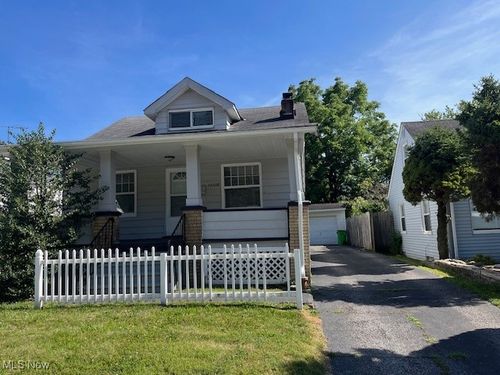 12332 Crest Ave, Garfield Heights, OH, 44125-1706 | Card Image