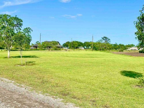+/- 1.55 Acres Copeland Rd, Winnie, TX, 77665 | Card Image