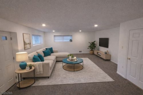 1 Rutgers Dr, Newark, NJ, 07103-3064 | Card Image