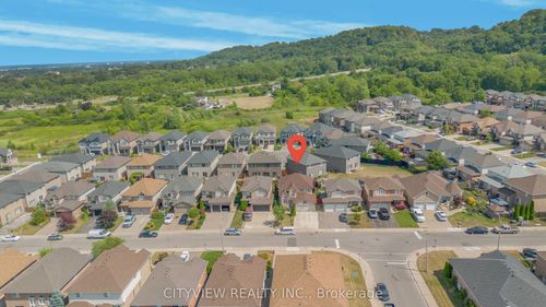 48 Nashville Cir, Hamilton, ON, L8G5H2 | Card Image