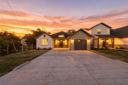 5559 Mercedes Cir, Granbury, TX, 76048-6545 | Card Image