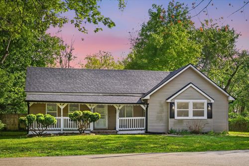 154 E Brooks St, Republic, MO, 65738-1928 | Card Image