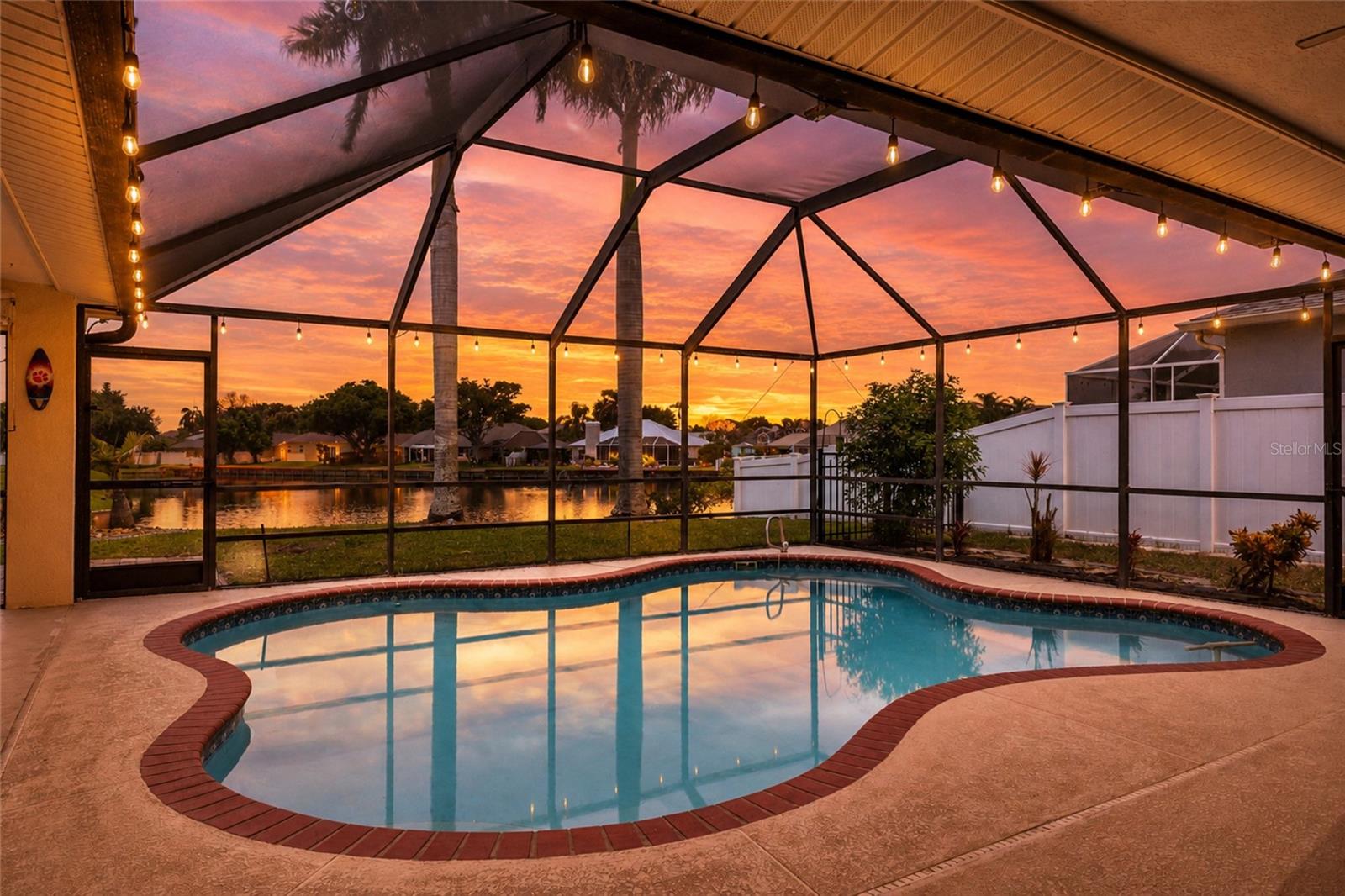 Residential in MERRITT ISLAND 2