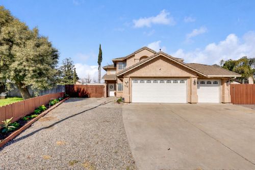 708 Coastal Court, Los Banos, CA, 93635 | Card Image