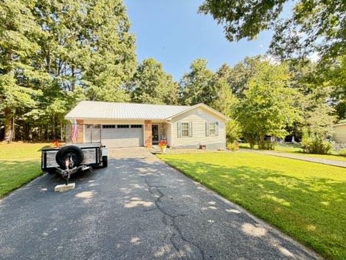 64 Pear Cir, Crossville, TN, 38555-5326 | Card Image