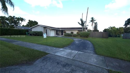 18557 Sw 93rd Pl, Cutler Bay, FL, 33157-7077 | Card Image