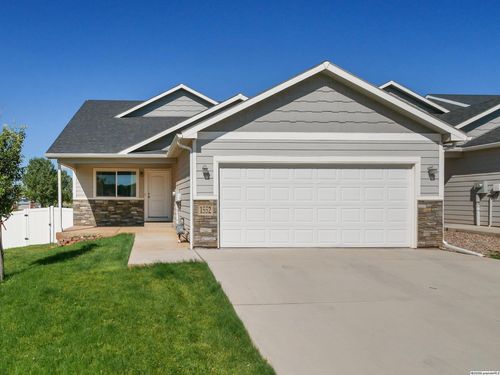 1552 N 28th St, Laramie, WY, 82072-5240 | Card Image