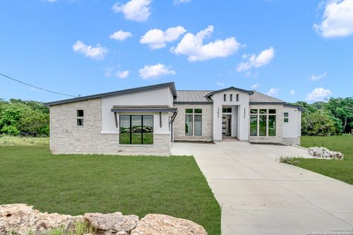 6846 Spring Branch Rd, Spring Branch, TX, 78070-5134 | Card Image