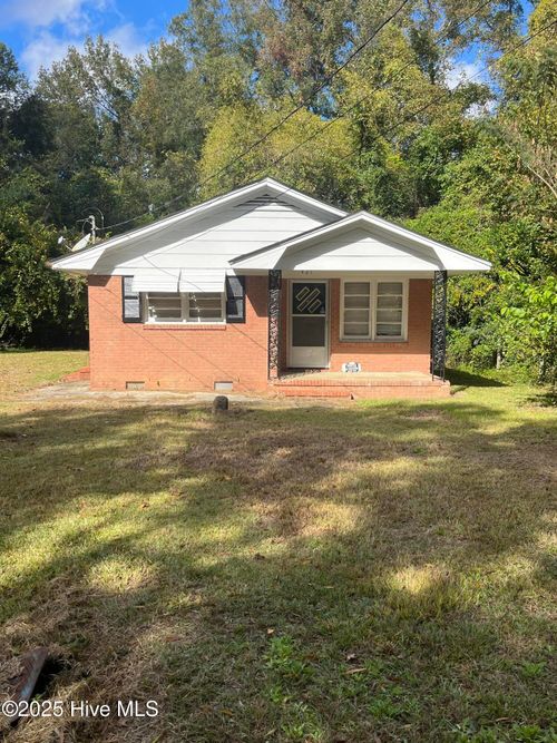 421 2nd Ave, Bennettsville, SC, 29512-2988 | Card Image