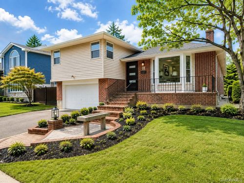 5 Warren Pl Plainview, Oyster Bay, NY, 11803 | Card Image