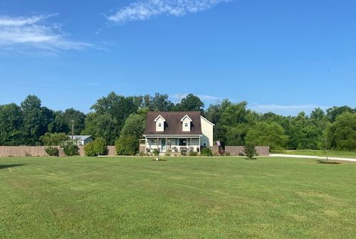 95 Floyd Ln, Decherd, TN, 37324-4094 | Card Image