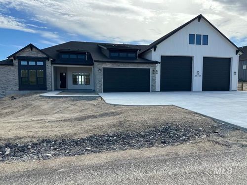 27447 Iron Horse Dr, Caldwell, ID, 83607-1219 | Card Image